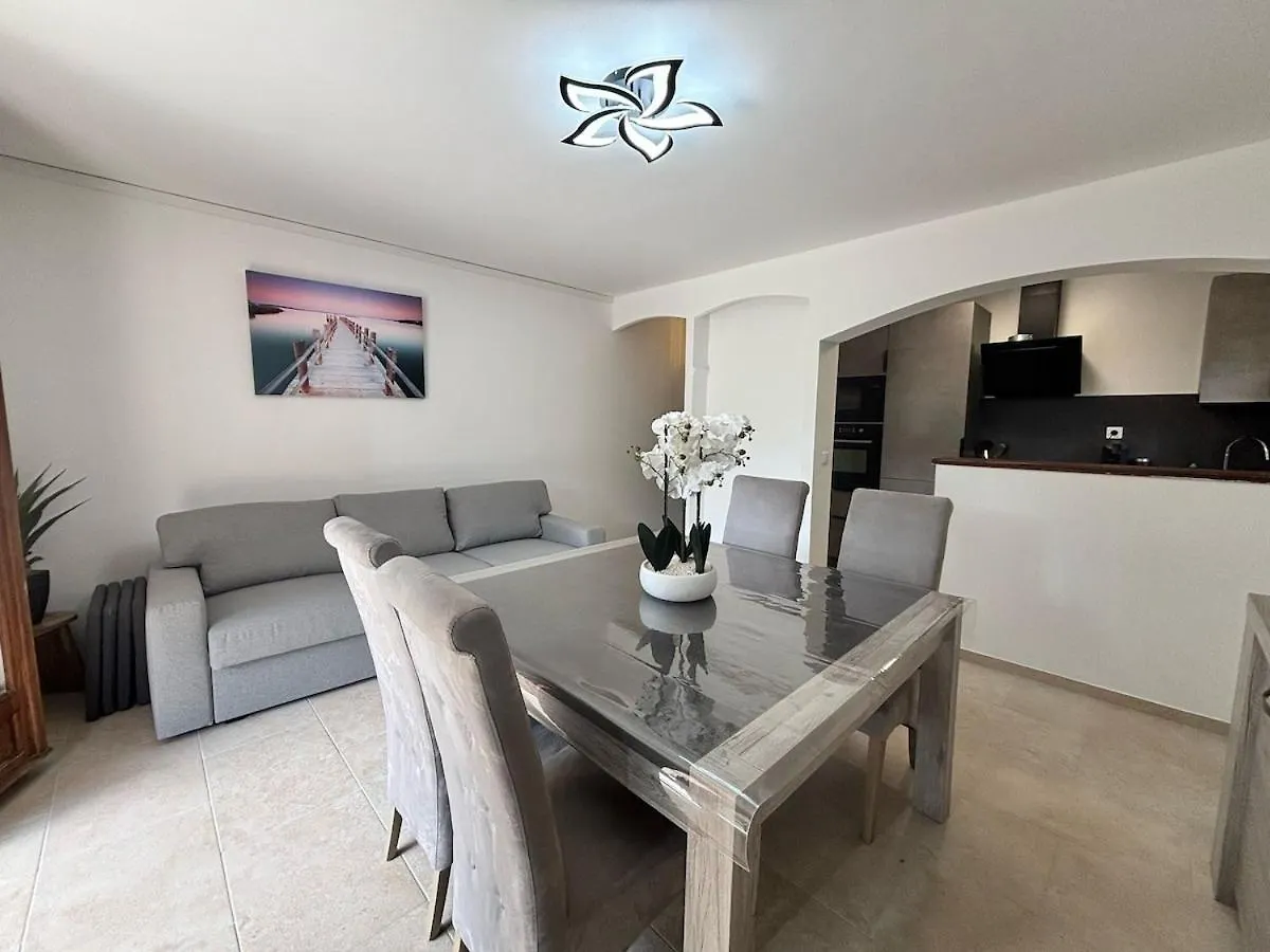 Sainte-Maxime Apartment Avec Jardin 40M